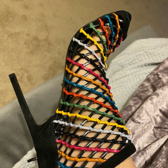 Gucci Multicolored Heels (AUTHENTIC) - Picture 3 of 5